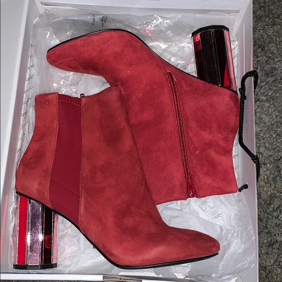 ALDO BOOTIES🎁🌹 - Picture 2 of 7